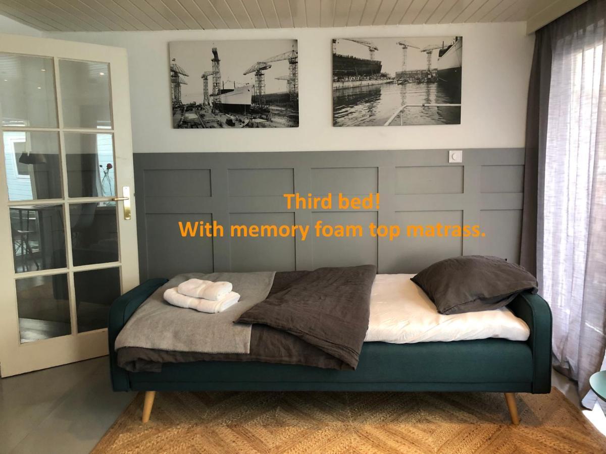 Houseboat Apartment With Water Terrace, Free Parking, Free Bikes & Fast Wifi Amsterdam Exteriér fotografie